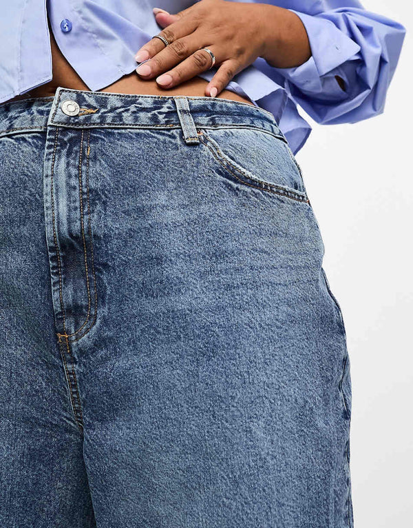 Mom Jean